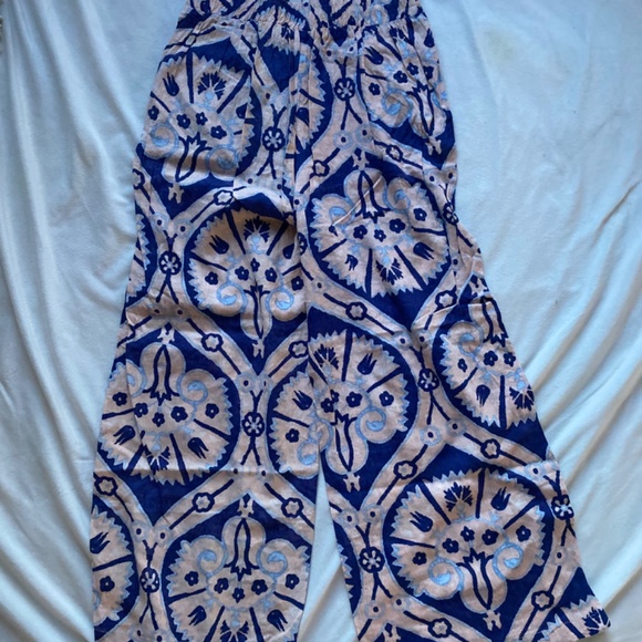 pink and floral European travel vacation wide leg pants - Picture 8 of 9